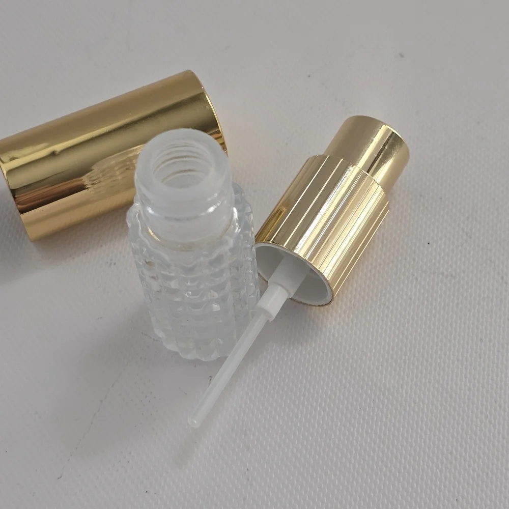 Vintage Cut Glass Perfume Atomizer Travel Spray Bottle Gold Tone Vanity - Picture 4 of 4